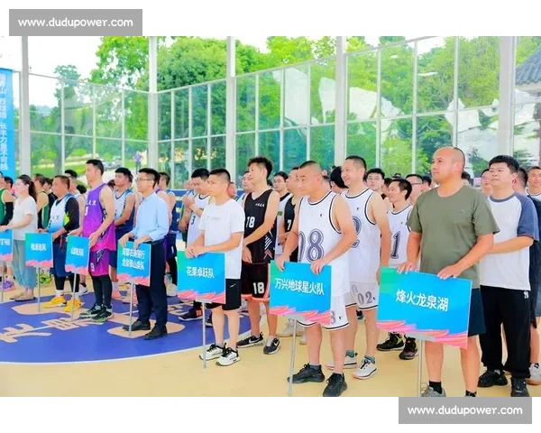 王者归来再谱辉煌传奇英雄崛起，重燃战火激荡热血奋勇前行